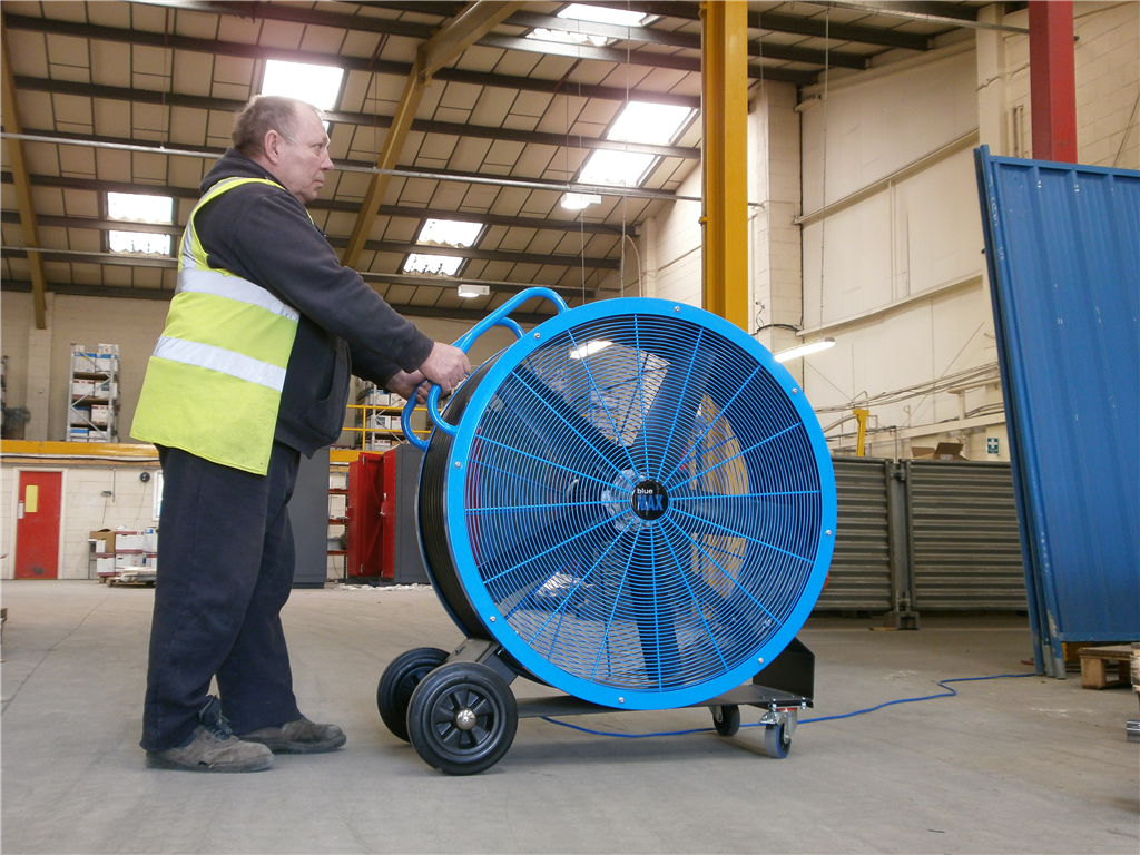 Bluemax 950 Industrial fan. available for hire at £99.50 per week ex carriage and vat.
Ideal for factories or film production effects applications Gallery Image