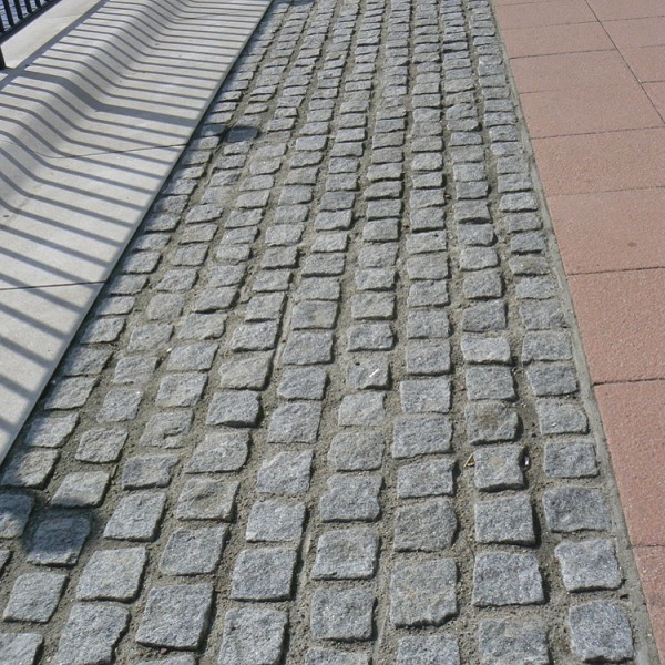 Grey Cropped Granite Setts Gallery Image