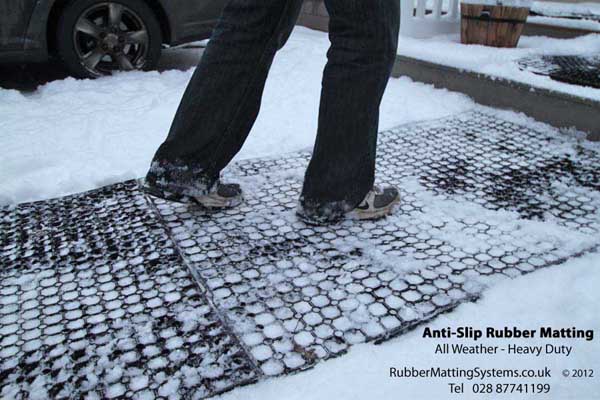 anti slip matting - rubber matting systems Gallery Image
