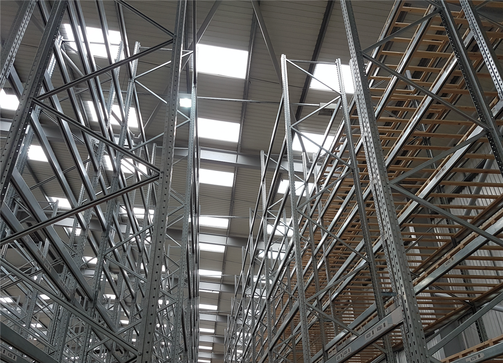 Pallet racking installation. 178 bays of 8m Gallery Image