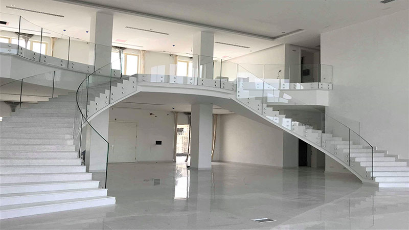 Frameless bolted glass balustrade to double staircase  Gallery Image