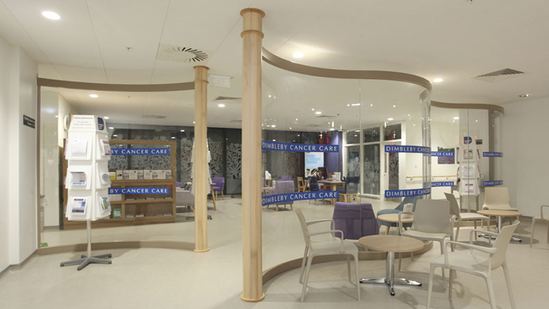 Custom glass screen to Dimbleby cancer center  Gallery Image