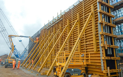 A14 - Huntingdon, United Kingdom.
The massive abutments required a featured face on the exposed concrete. This was handled by attaching EFCO PLATE GIRDER panels with self-tapping screws. Gallery Image