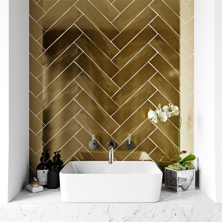 75mm x 300mm
Metallic wall tile. 
Retro is a ceramic metallic wall tile. The collection comprises of three artistic striking shades, Carbon, gold and copper. 
 Gallery Image
